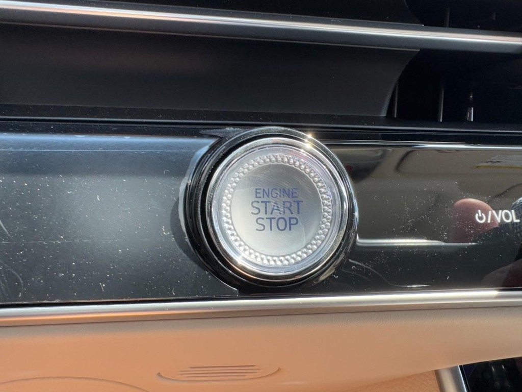 2026 Genesis GV70 2.5T Select photo 19