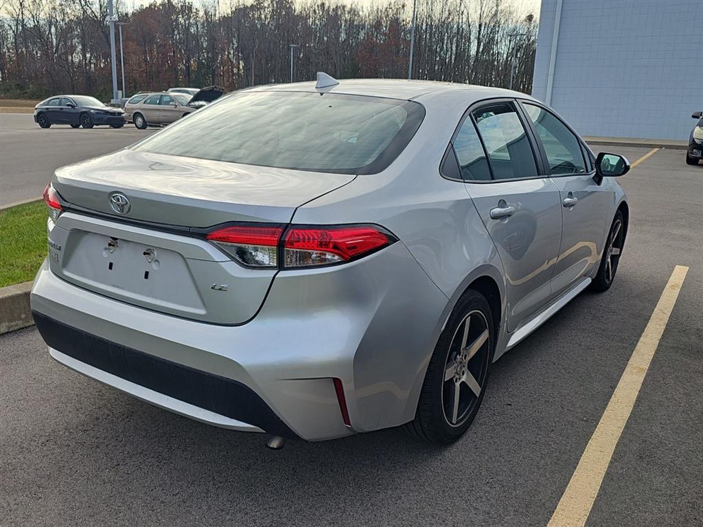 2020 Toyota Corolla LE photo 3
