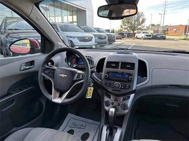 2012 Chevrolet Sonic LT photo 26