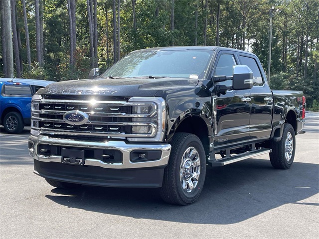 2026 Ford F-350 Lariat photo 3