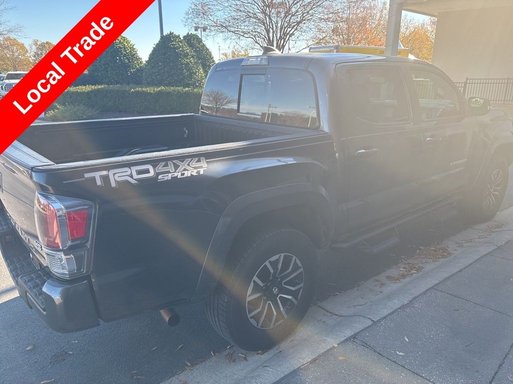 2020 Toyota Tacoma TRD Sport photo 2