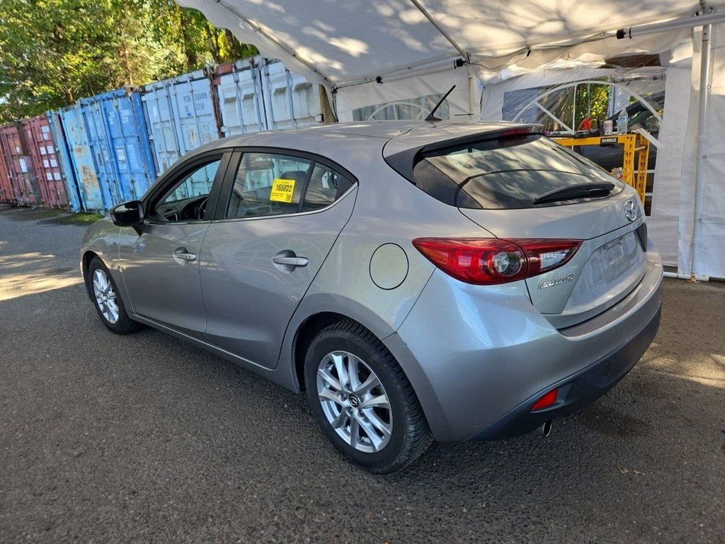 2016 Mazda Mazda3 Touring photo 2