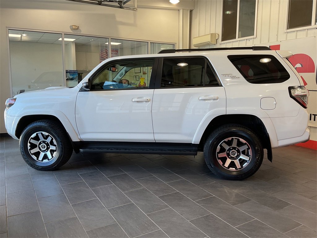 2024 Toyota 4Runner TRD Premium 4WD photo 3