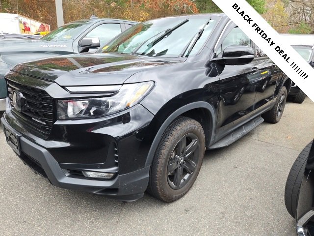 2023 Honda Ridgeline Black Edition photo 2