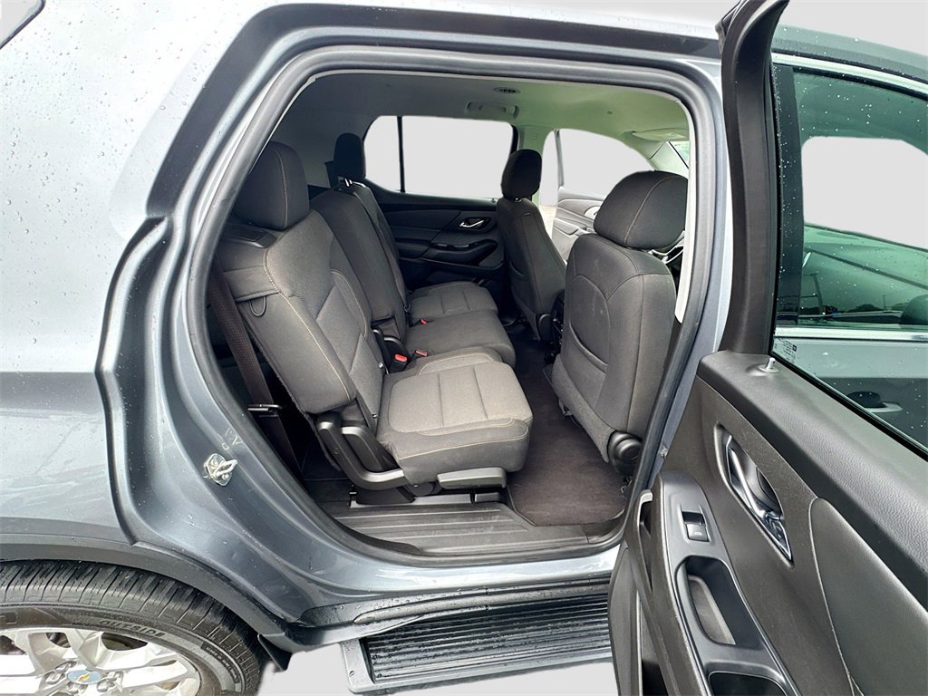 2021 Chevrolet Traverse LS photo 27