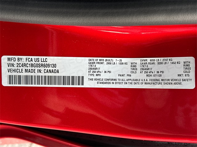 2025 Chrysler Pacifica photo 37