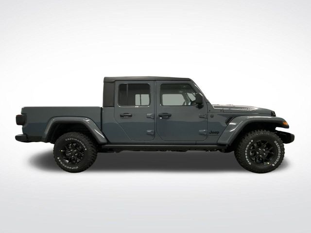 2026 Jeep Gladiator Willys photo 2