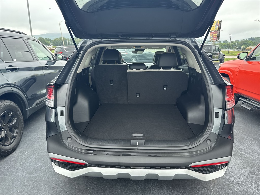 2024 Kia Sportage EX photo 28