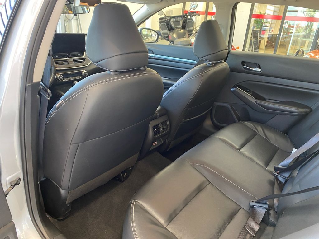 2024 Nissan Altima 2.5 SL photo 19