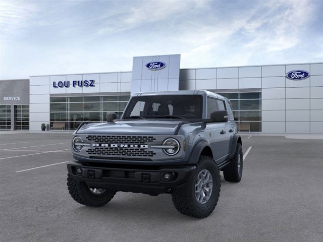 2025 Ford Bronco Badlands photo 2
