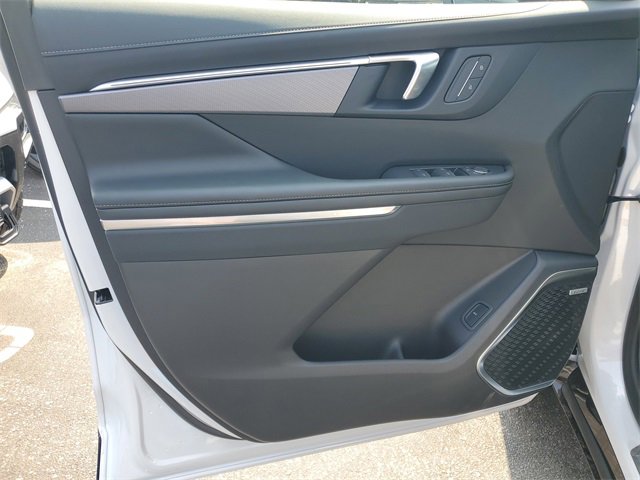 2025 Buick Enclave Sport Touring photo 8