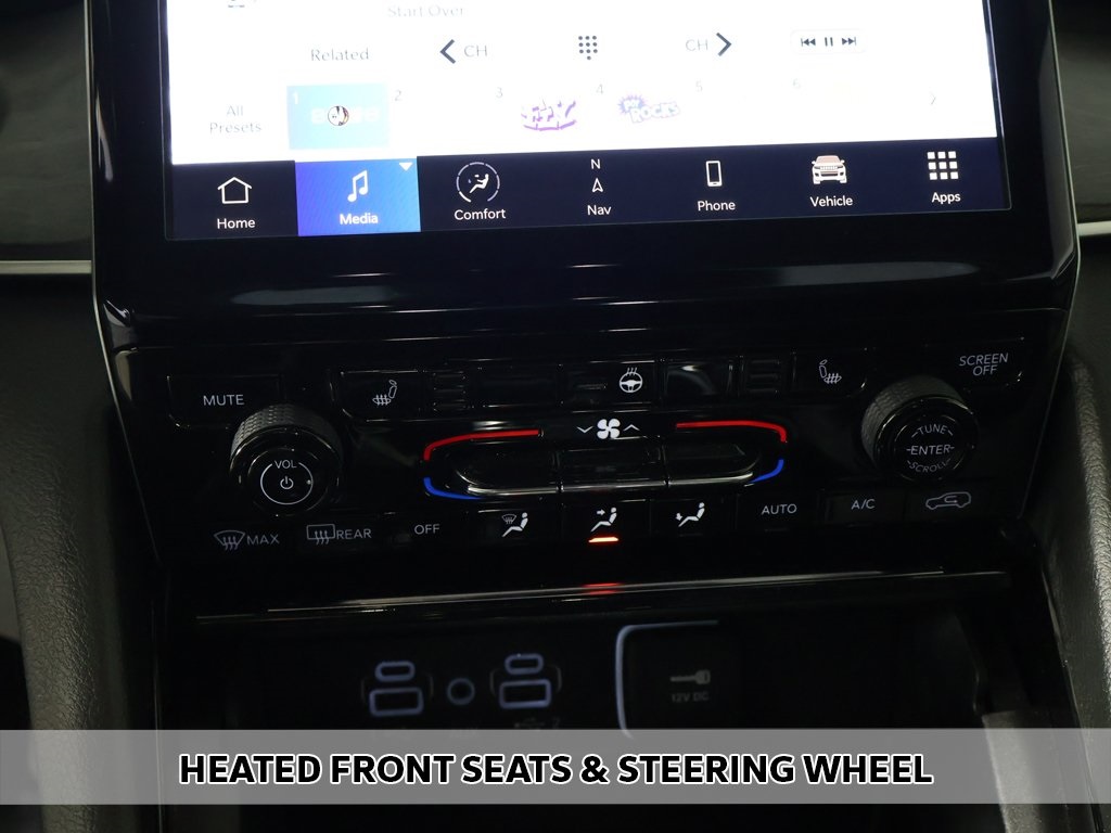 2023 Jeep Grand Cherokee Limited photo 3