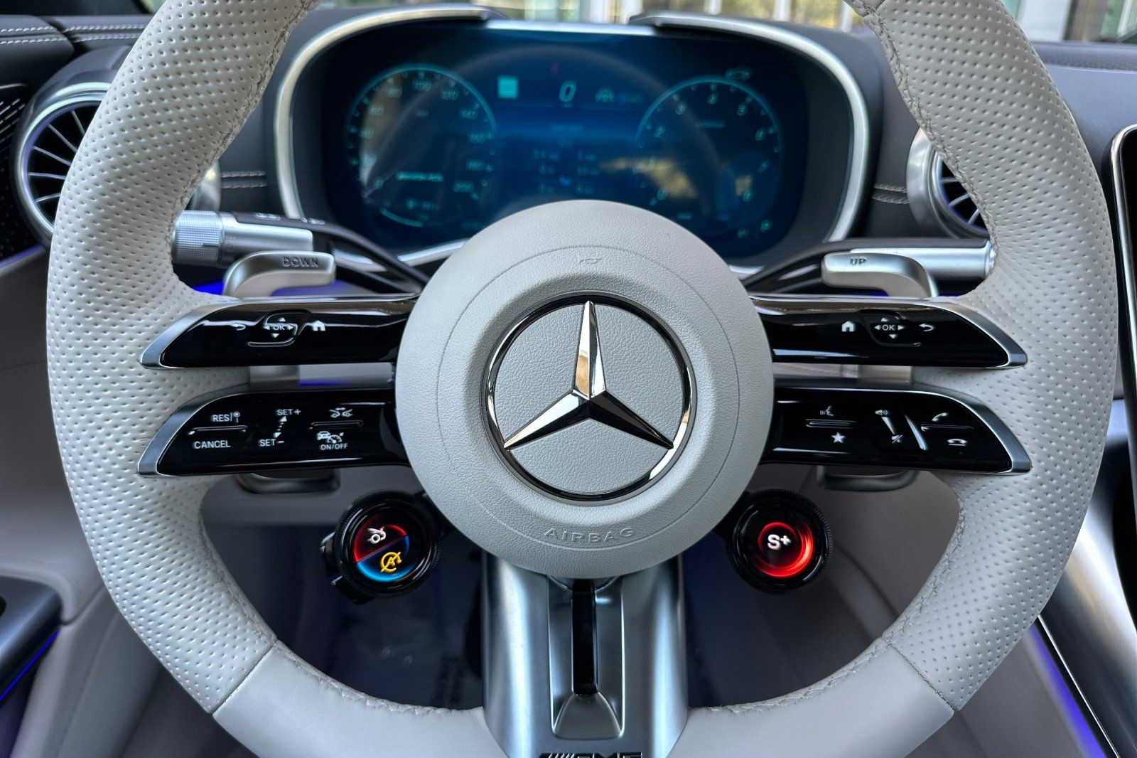 2026 Mercedes Benz SL AMG 43 photo 18