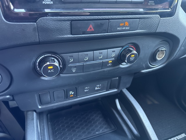 2022 Nissan Frontier S photo 17