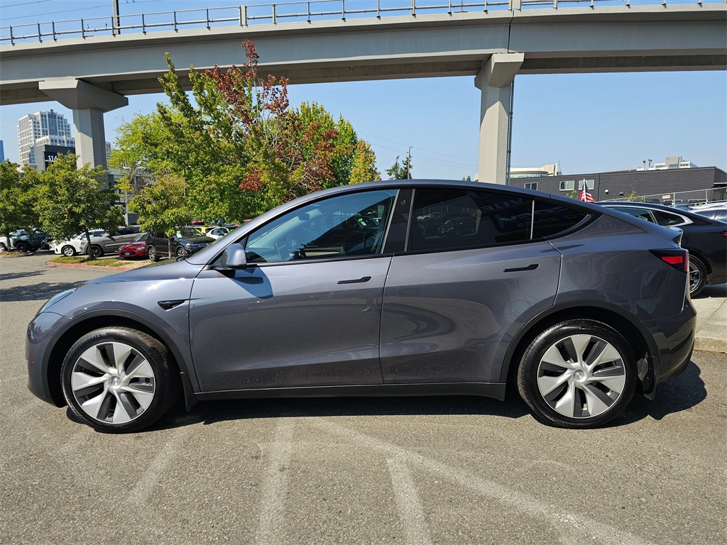 2023 Tesla Model Y Long Range photo 5