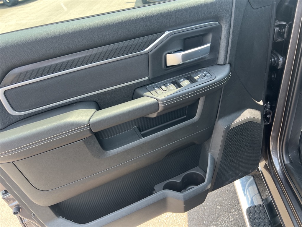 2025 Ram 2500 Big Horn photo 12