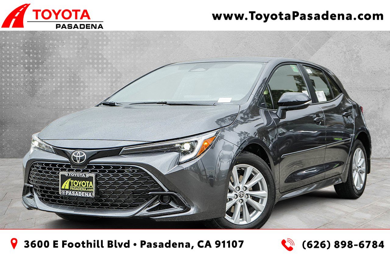 2026 Toyota Corolla Hatchback SE's photo