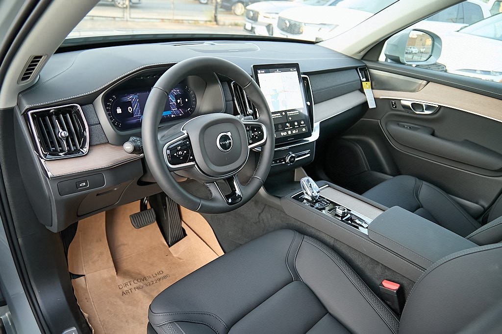 2026 VOLVO XC90 - Image 10