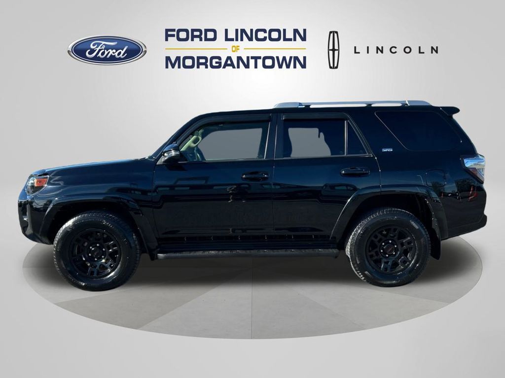 2018 Toyota 4Runner SR5 Premium's photo