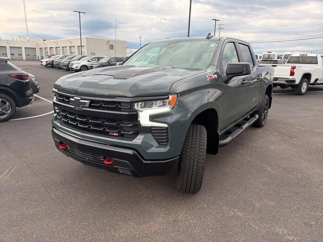 2026 Chevrolet Silverado 1500 LT Trail Boss photo 2