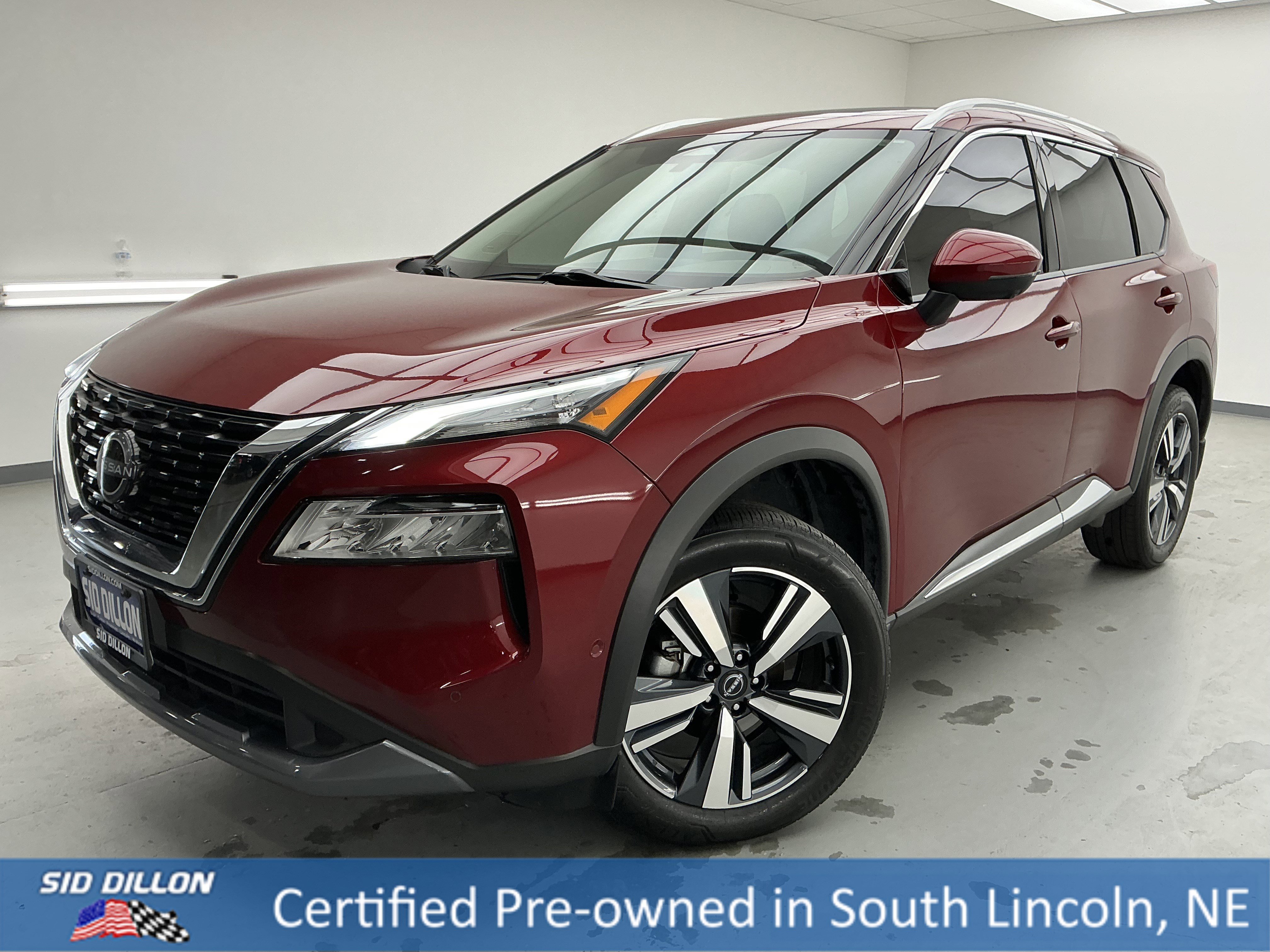 2023 Nissan Rogue SL's photo