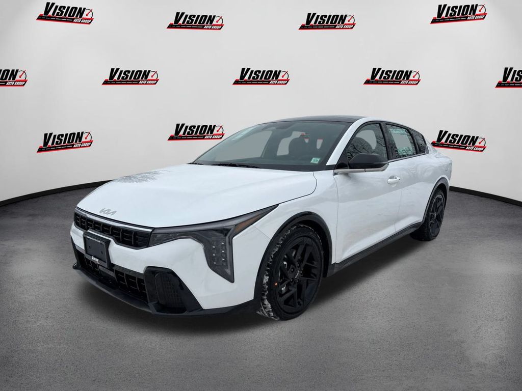 2025 Kia K4 GT-Line Turbo's photo