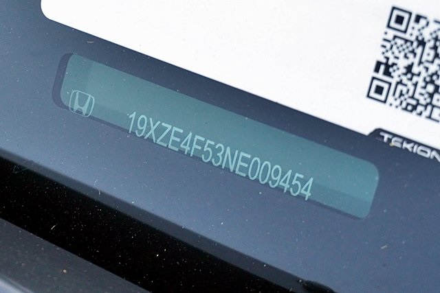 Used 2022 White Honda EX image 30