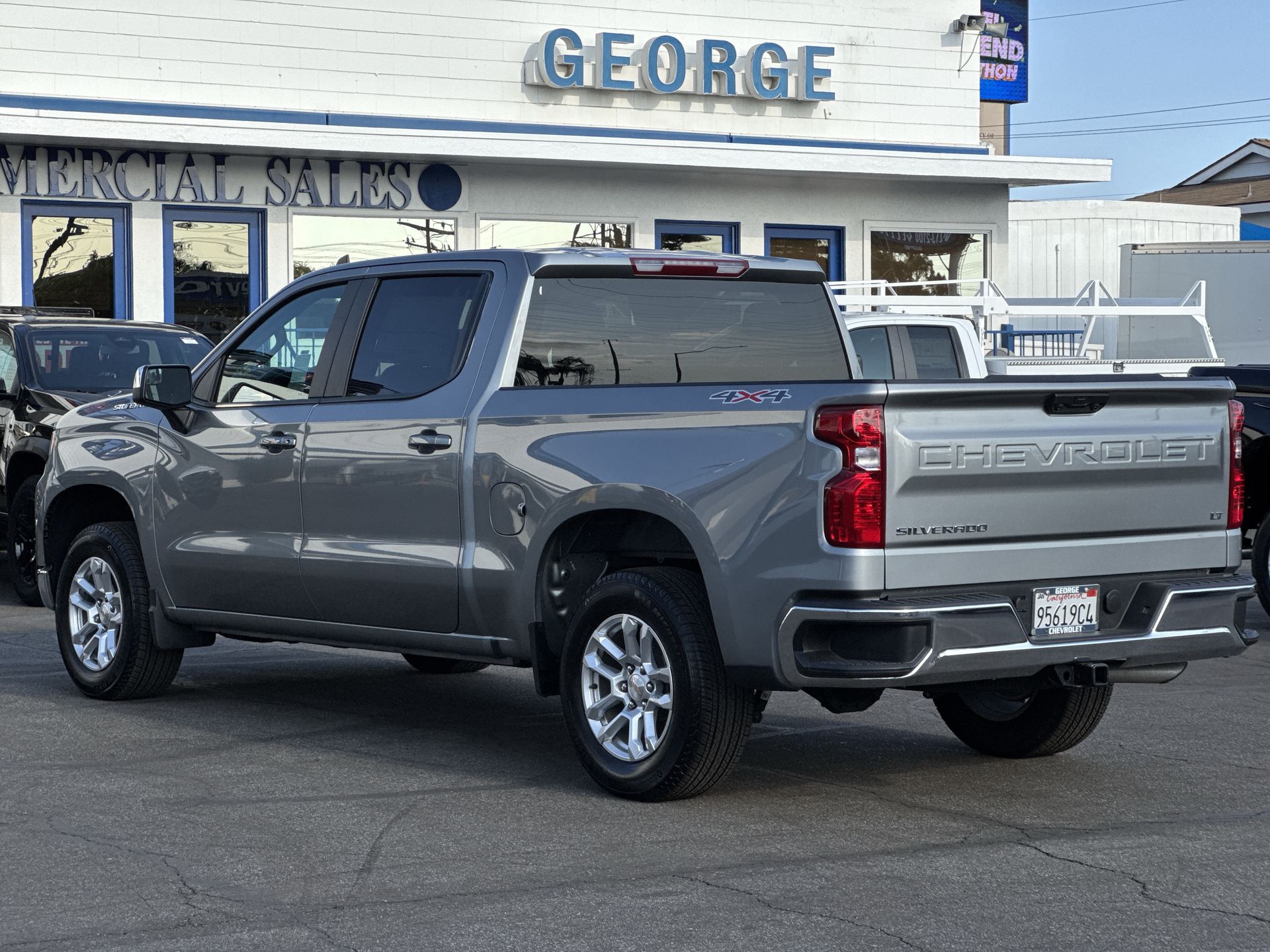 2025 Chevrolet Silverado 1500 LT photo 7