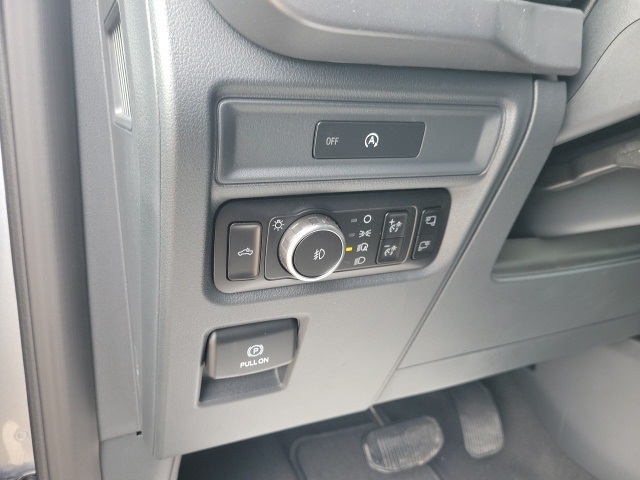 2025 Ford F-150 XLT photo 7