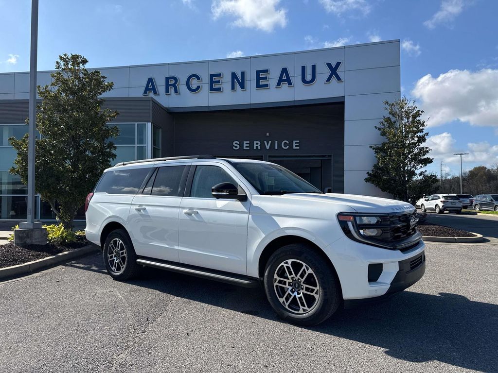 2026 Ford Expedition Active's photo