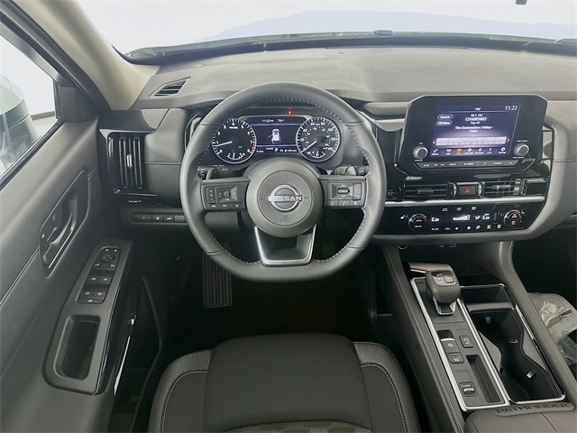 2025 Nissan Pathfinder SV photo 23
