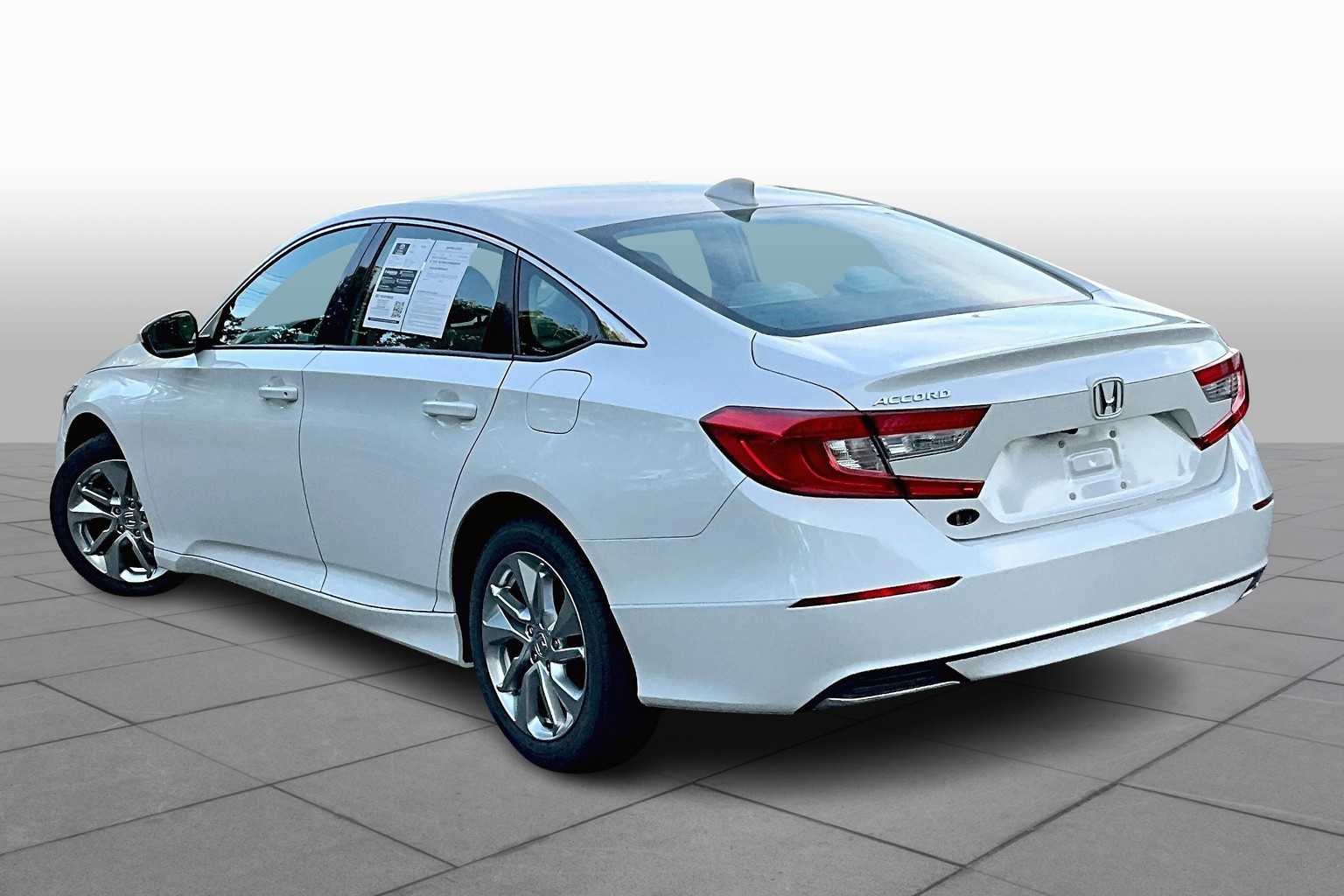 2019 Honda Accord LX 1.5T photo 11