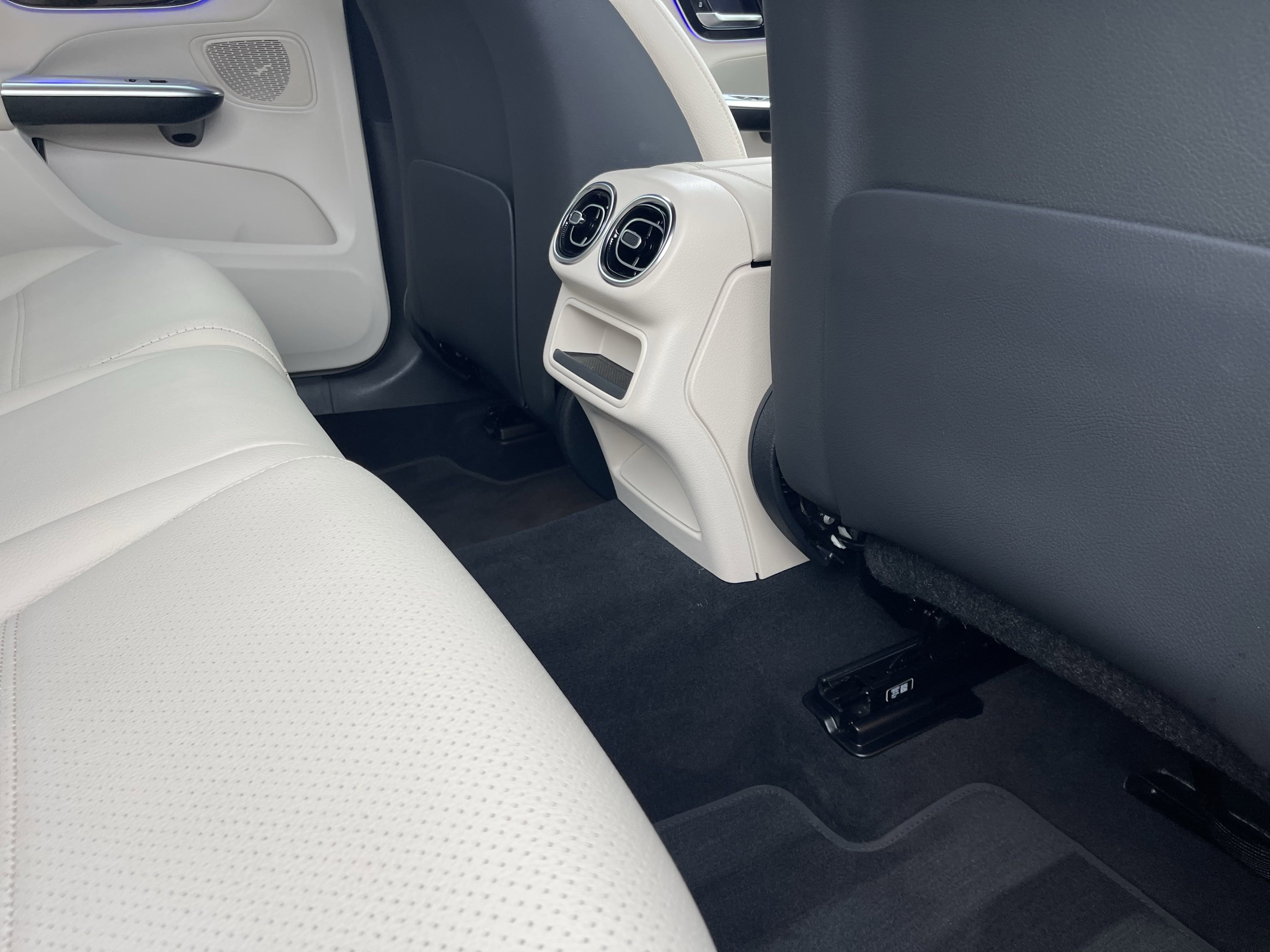 2025 Mercedes Benz GLC 350e 4MATIC photo 19