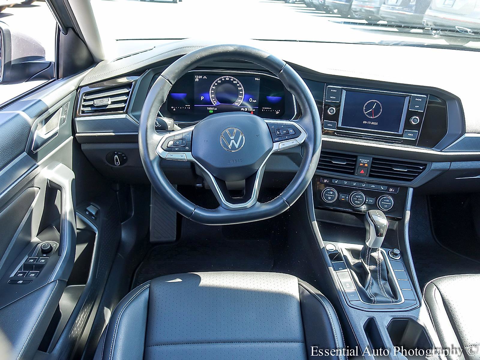2022 VOLKSWAGEN JETTA - Image 13