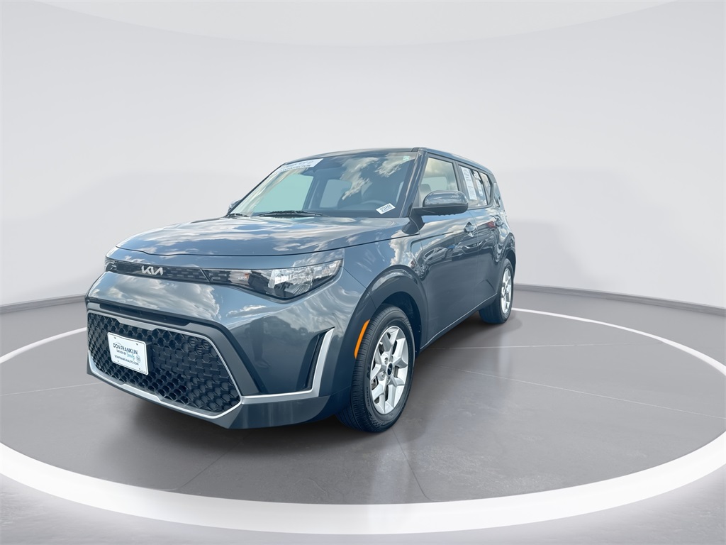 2025 Kia Soul LX photo 4