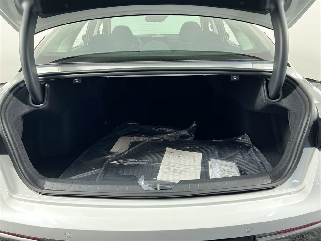 2025 Kia K5 LXS photo 30