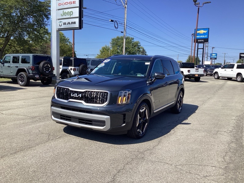 2024 Kia Telluride EX photo 3