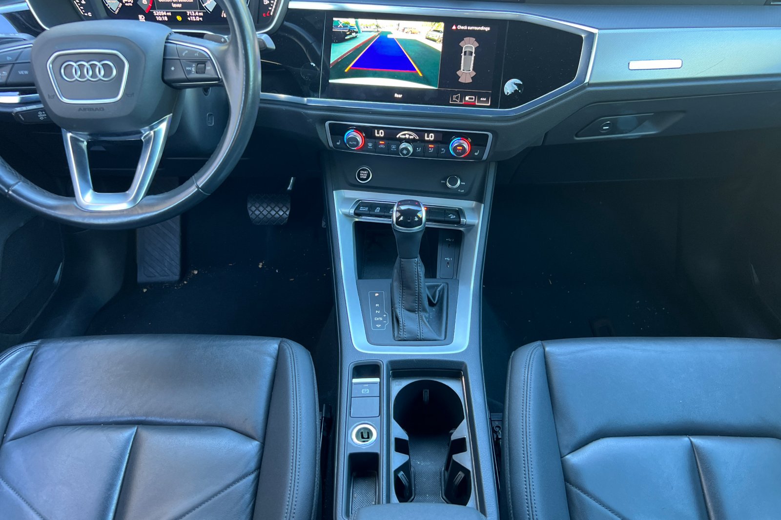 2023 Audi Q3 S line Premium photo 9