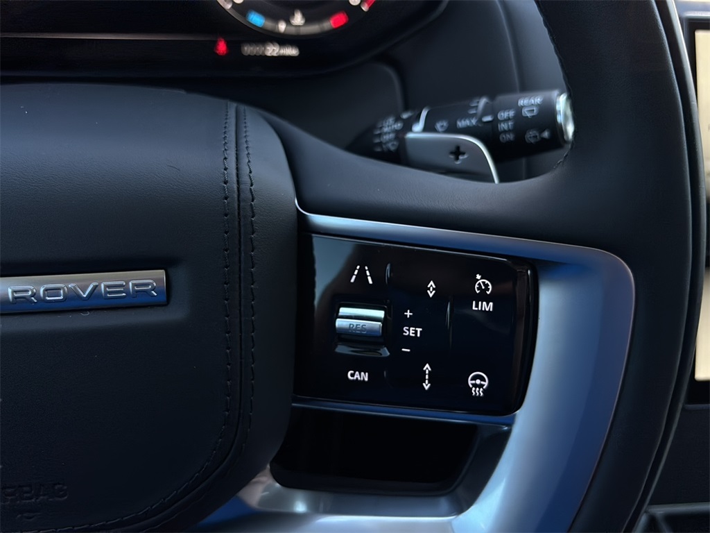 2025 Land Rover Range Rover SE photo 20
