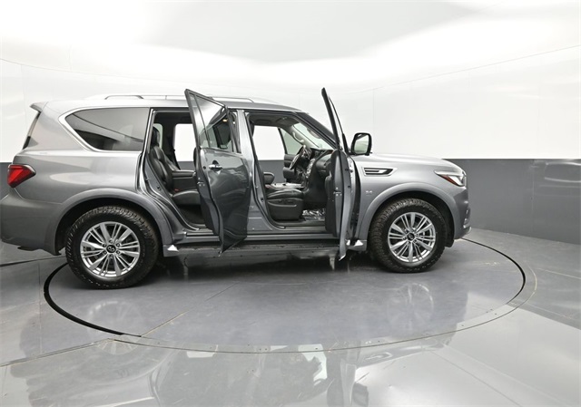 2019 Infiniti QX80 Luxe photo 28