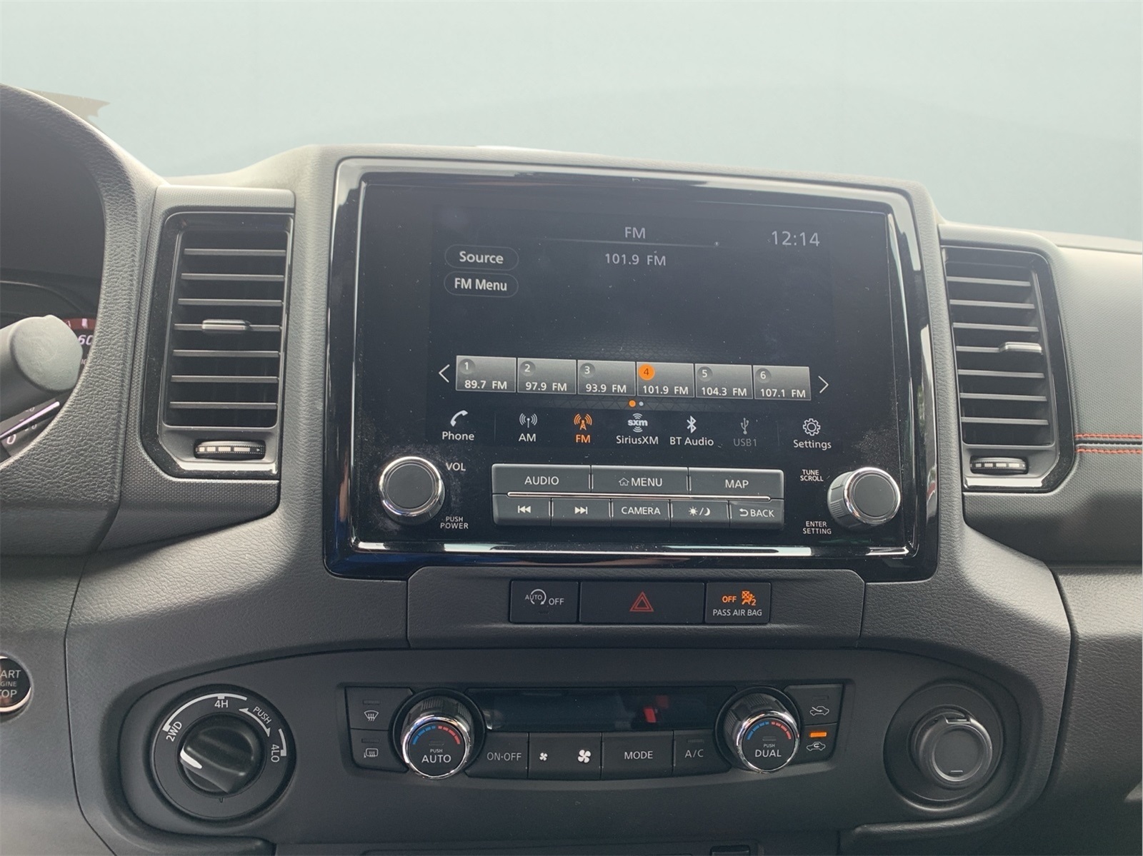 2023 Nissan Frontier PRO-4X photo 18