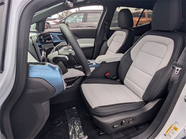 2026 Chevrolet Equinox EV 1LT photo 4