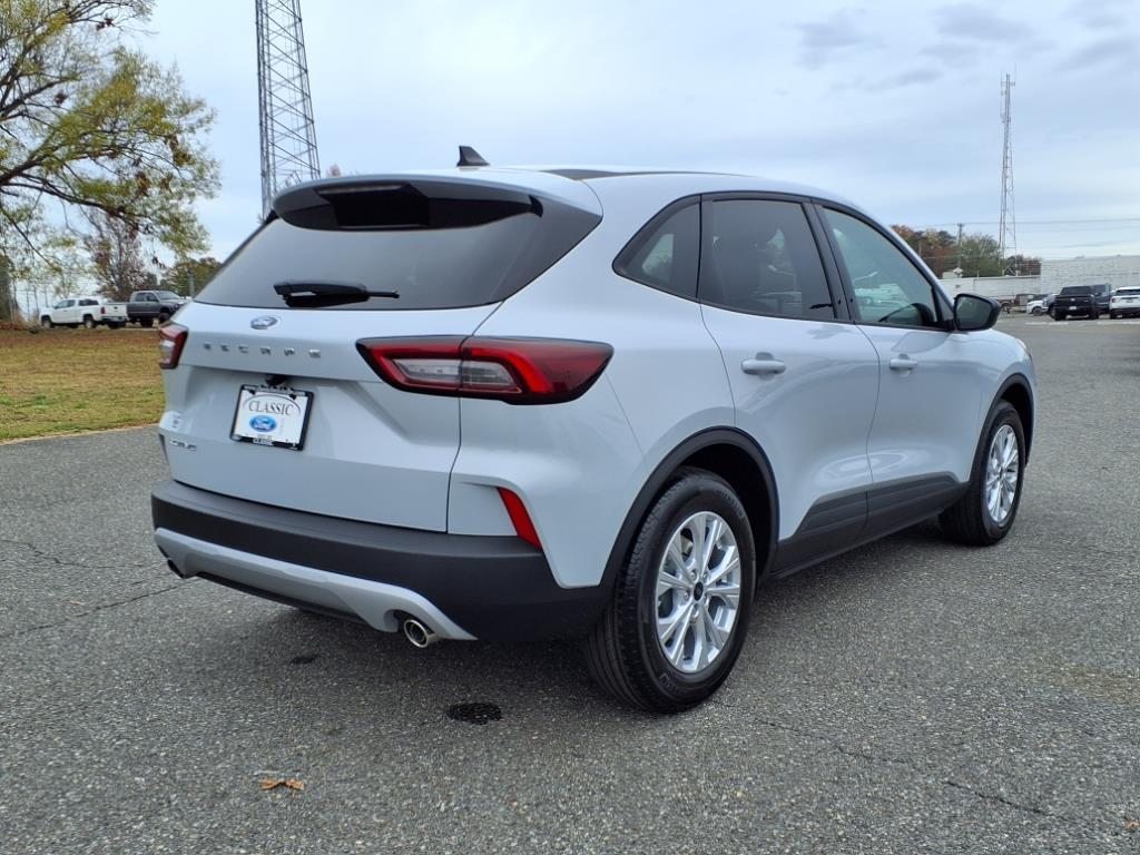 2025 Ford Escape Active photo 4