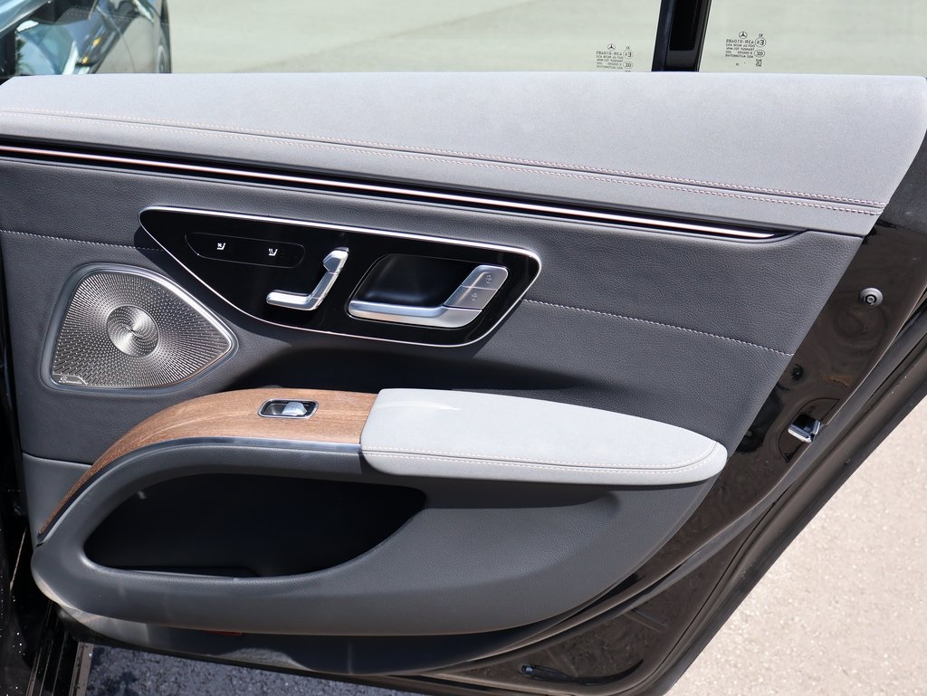 2023 Mercedes Benz EQS Sedan 580 4MATIC photo 15