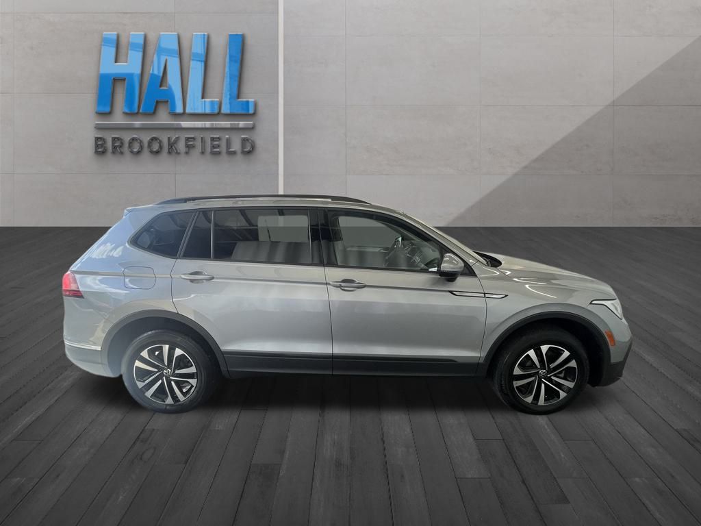 2022 Volkswagen Tiguan S photo 6