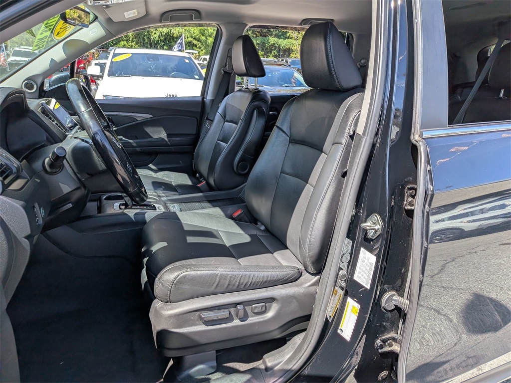 2020 Honda Pilot EX-L photo 23