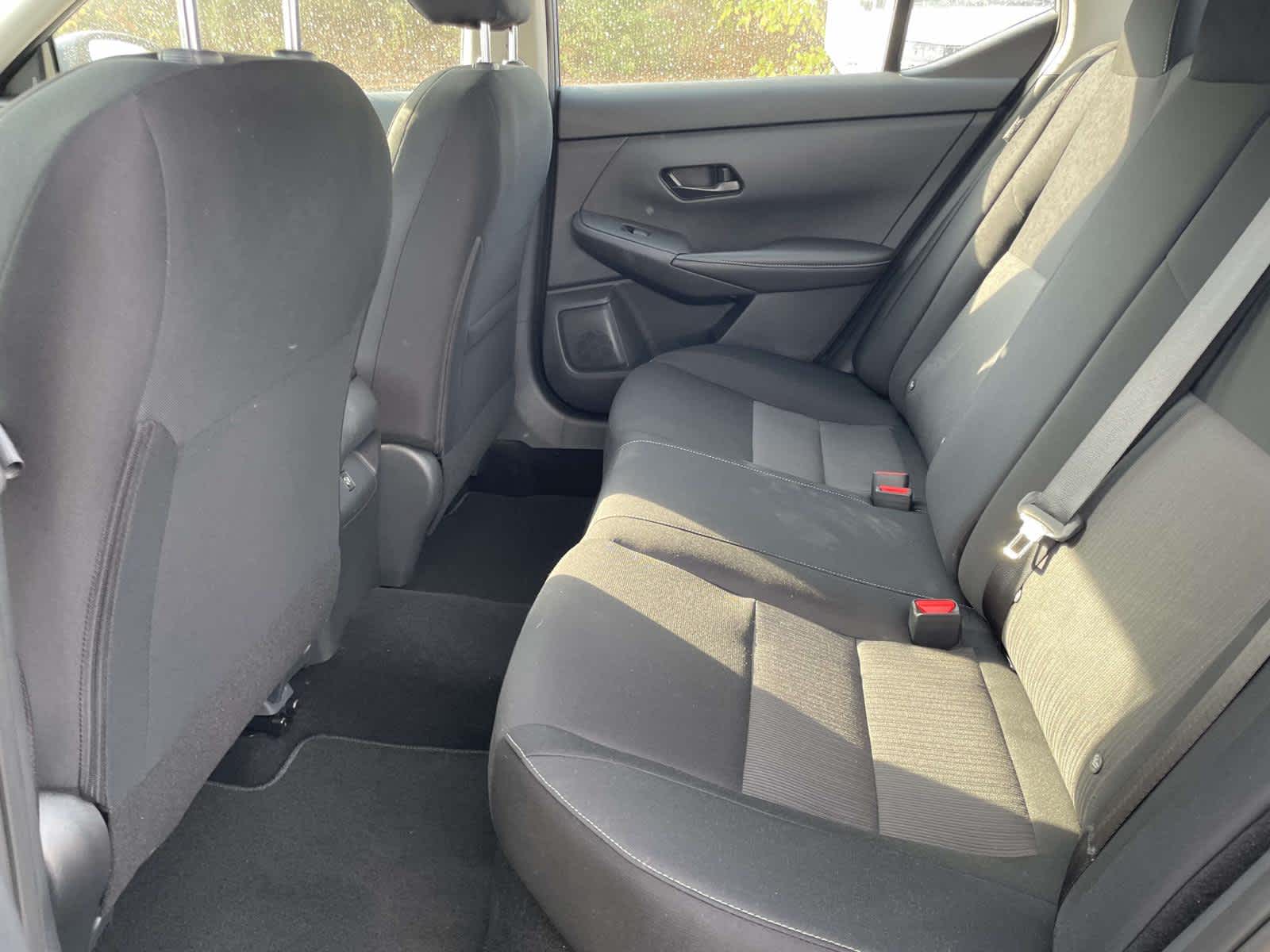 2025 Nissan Sentra SV photo 13