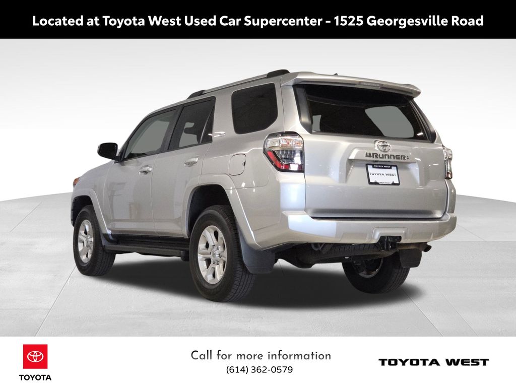 2024 Toyota 4Runner SR5 Premium photo 4