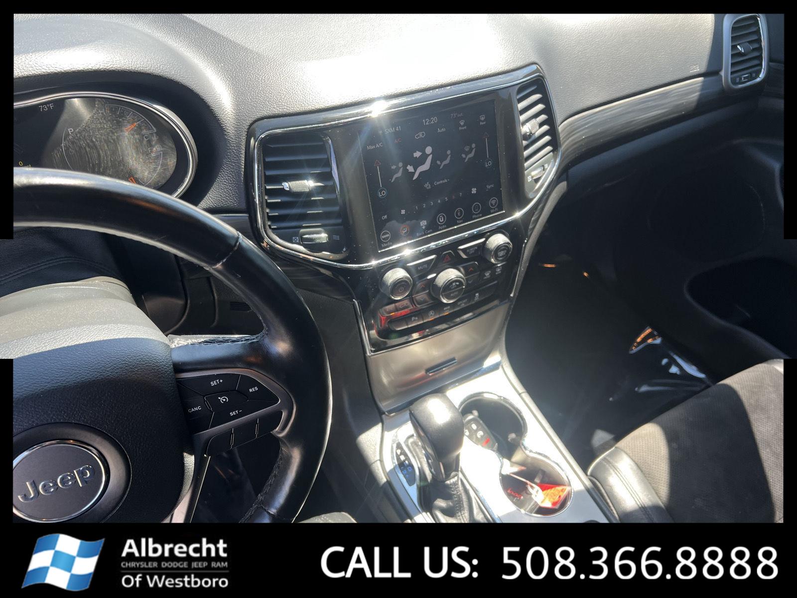 2021 Jeep Grand Cherokee Laredo X photo 24