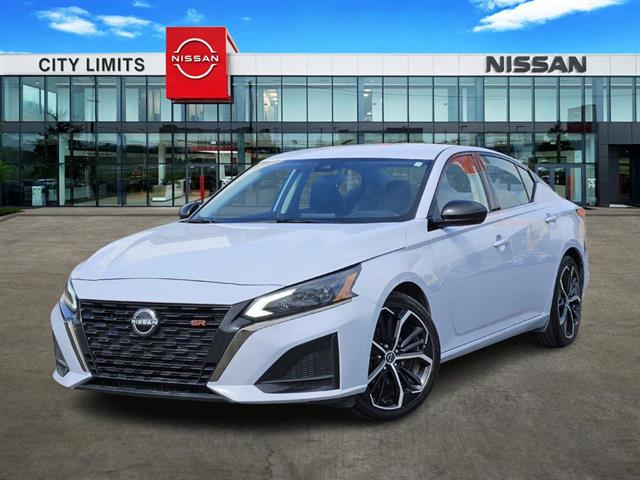 2024 Nissan Altima SR